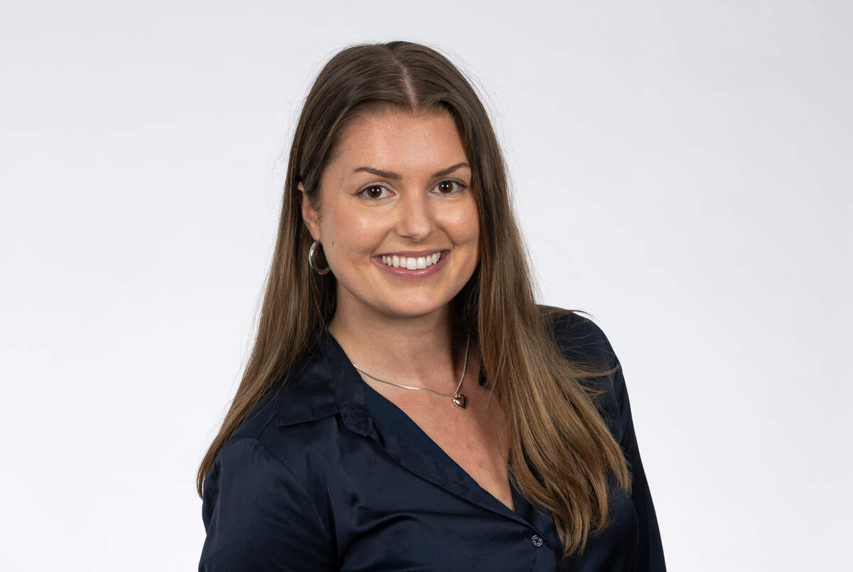 Profile Image of Tess Riski